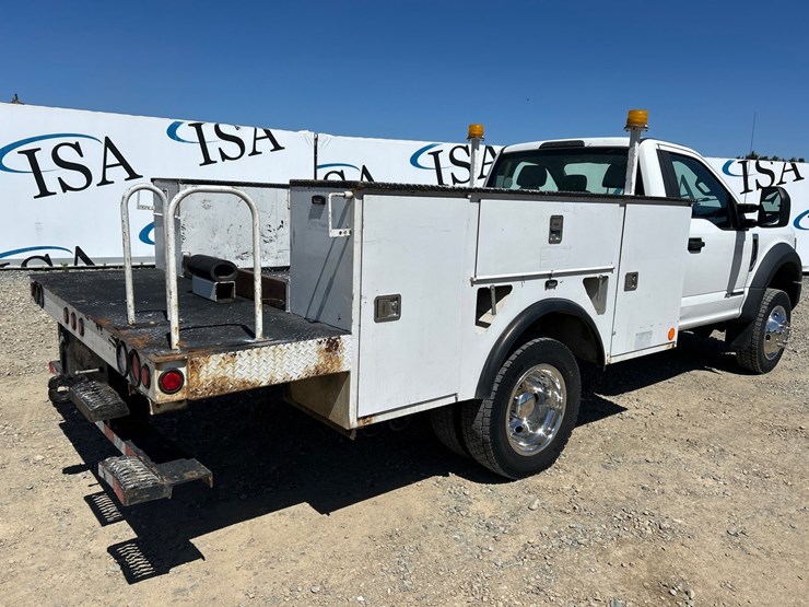 2019-ford-f550-image-4