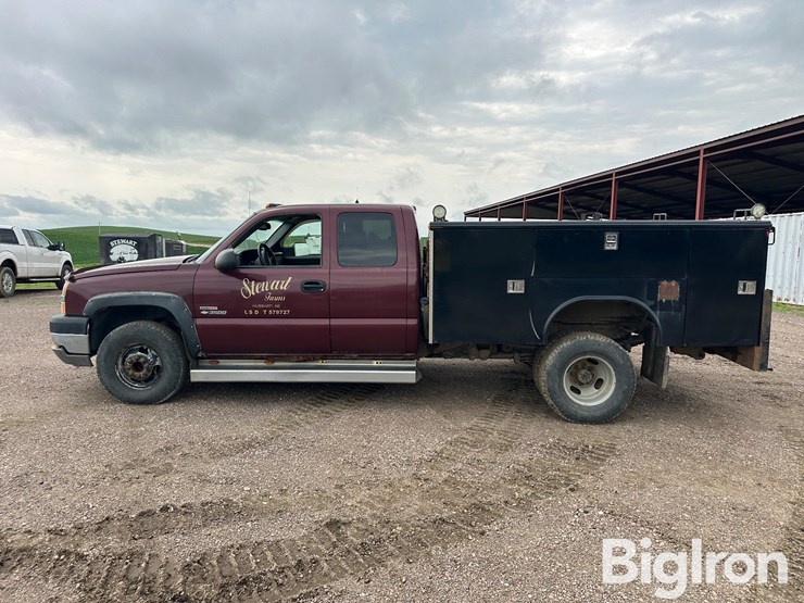 2003-chevrolet-3500-image-8