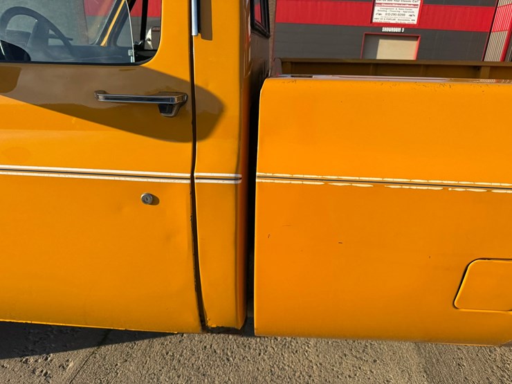 1985-chevrolet-c10-image-15