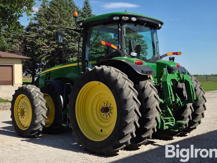 2013-john-deere-8235r-image-7