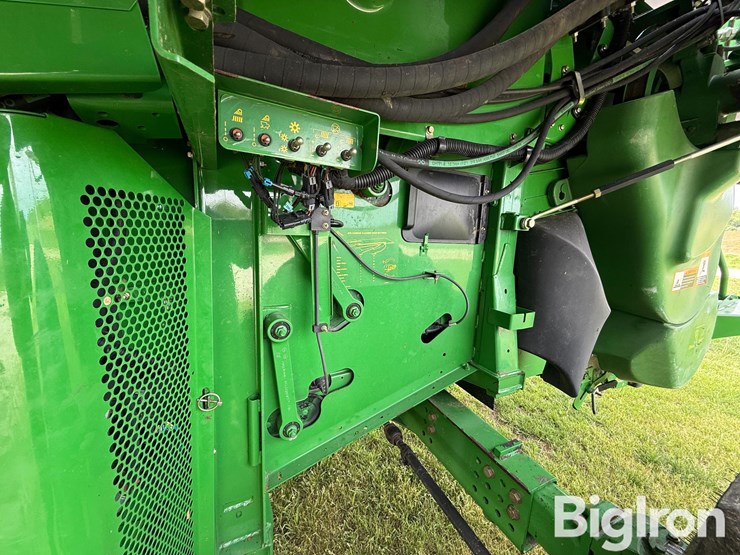 2010-john-deere-2010-image-17
