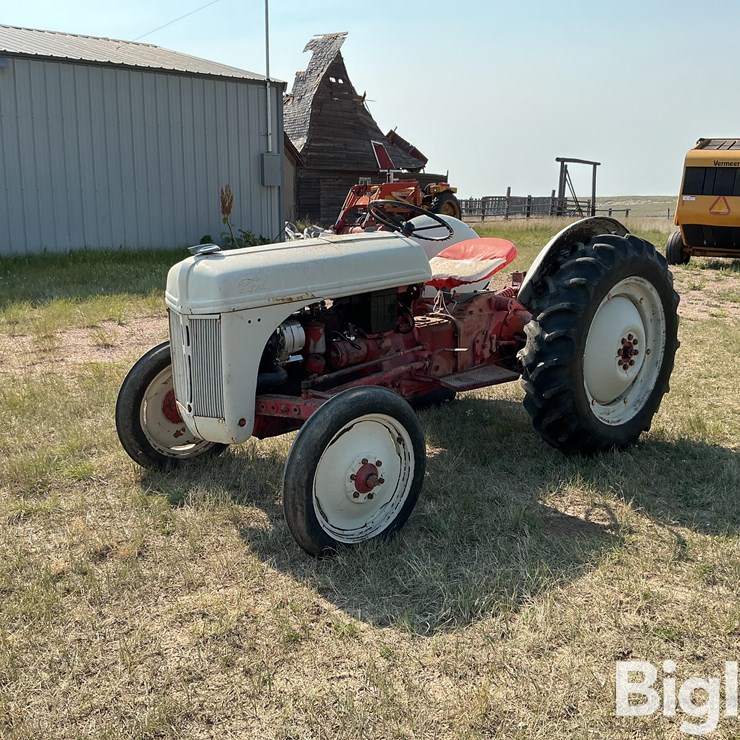 FORD 8N