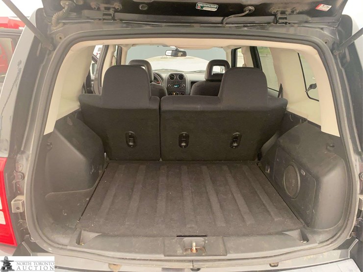 2009-jeep-patriot-sport-image-15