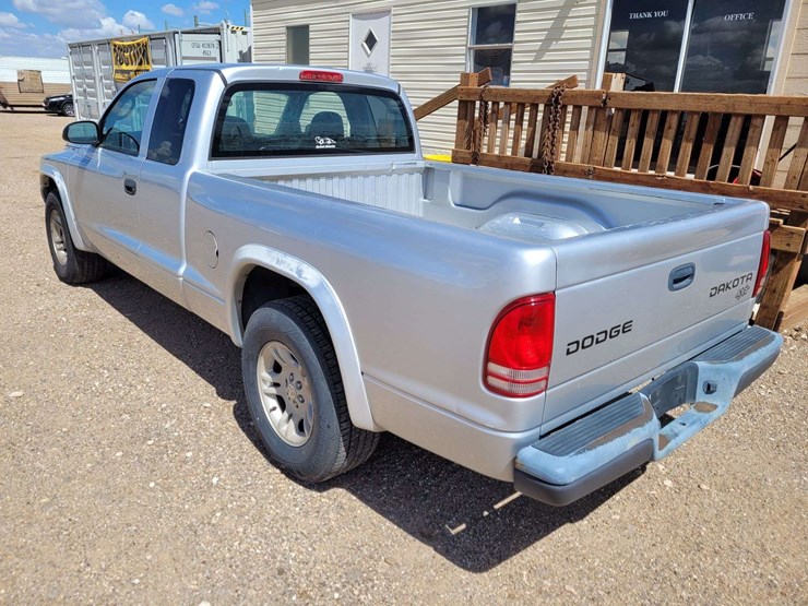 2004-dodge-dakota-image-8