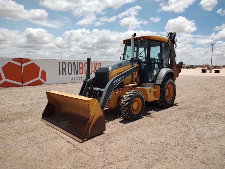 2016-deere-310sl-hl-image-1