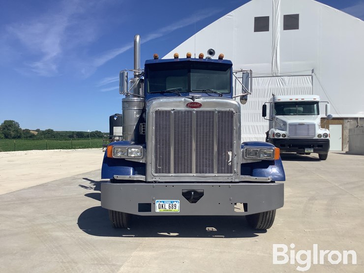 1989-peterbilt-378-image-2