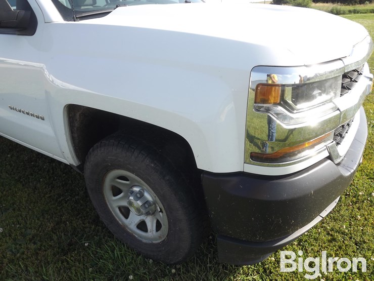 2017-chevrolet-silverado-1500-image-12