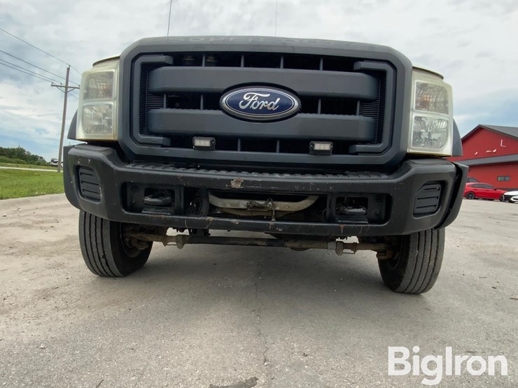 2013-ford-f550-xl-image-9
