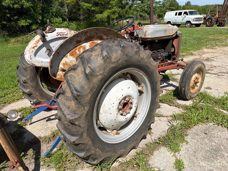 ford-801-image-5