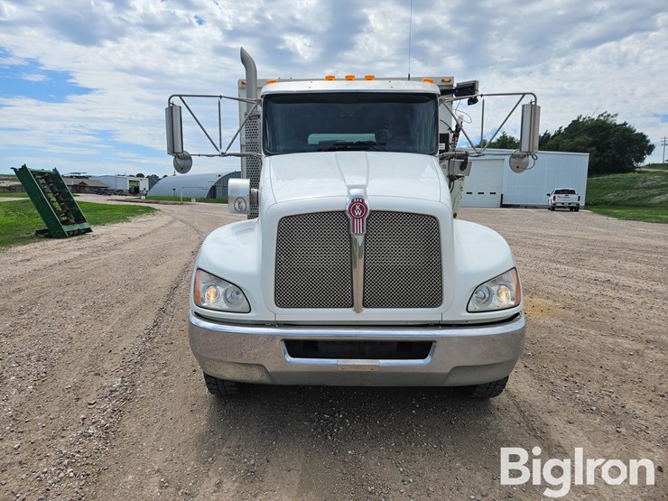 2018-kenworth-t370-image-2