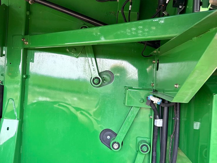 2011-john-deere-9770-sts-image-21