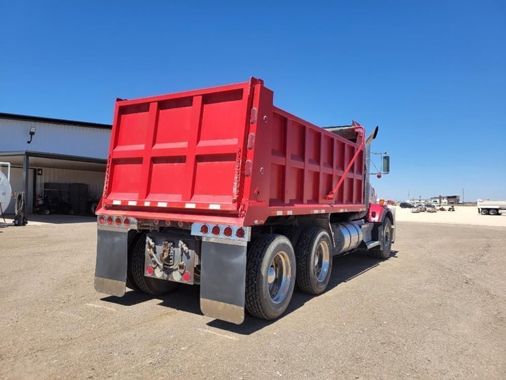 2010-kenworth-t800-image-5