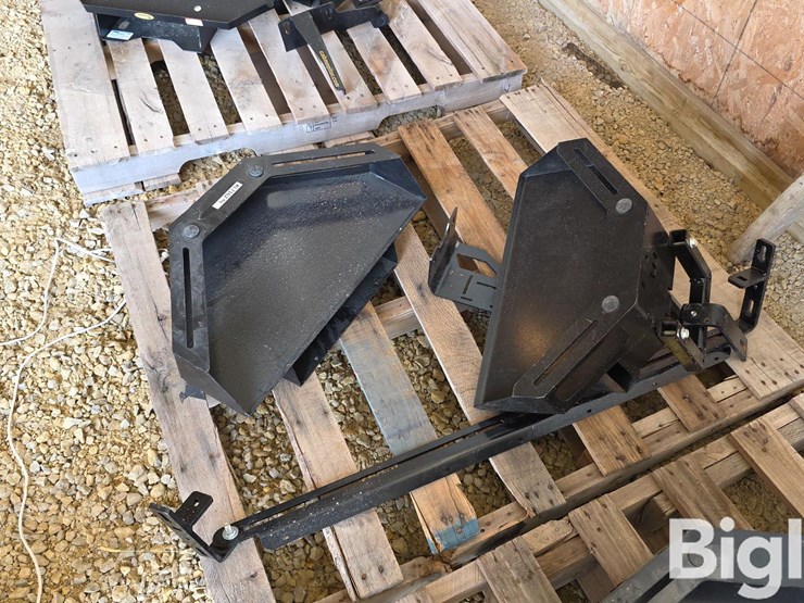 tractor-cab-corner-cubby-image-6