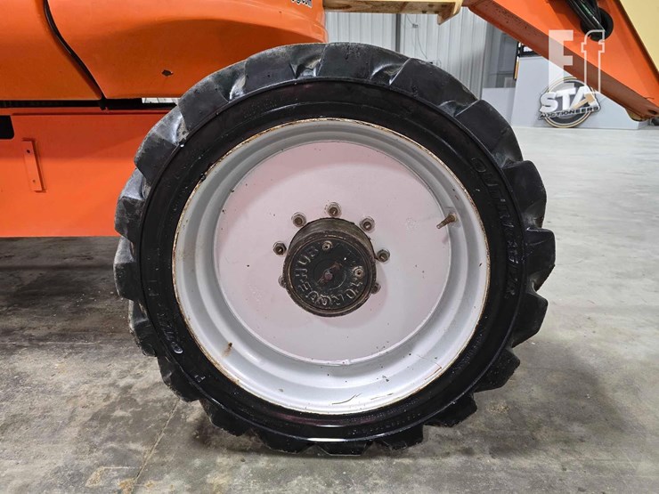 2006-jlg-600aj-image-23