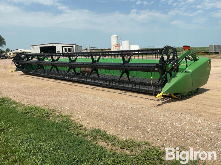 2013-john-deere-635fd-image-1