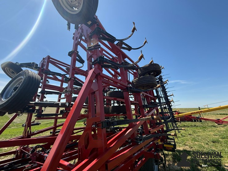 2023-case-ih-255-image-19