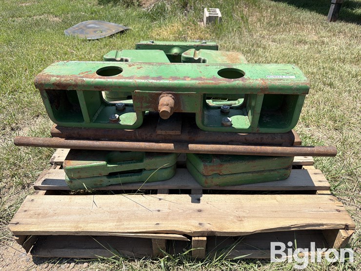 john-deere-front-suitcase-weight-assembly-image-2