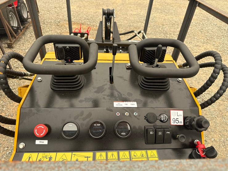 #5160-•-2026-agt-mx-crt23-mini-skid-steer-image-21