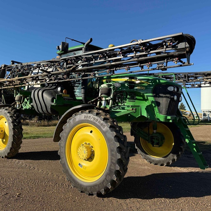 2011 JOHN DEERE 4830