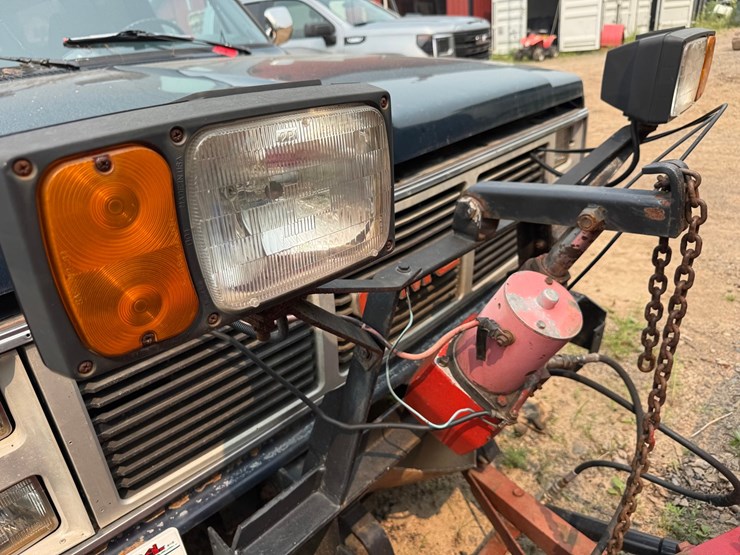 1987-gmc-suburban-image-14