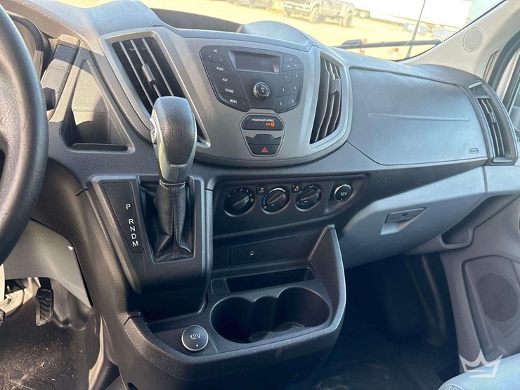 2019-ford-transit-image-15