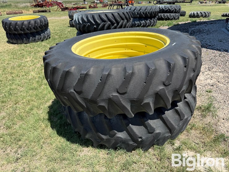 john-deere-16-image-2