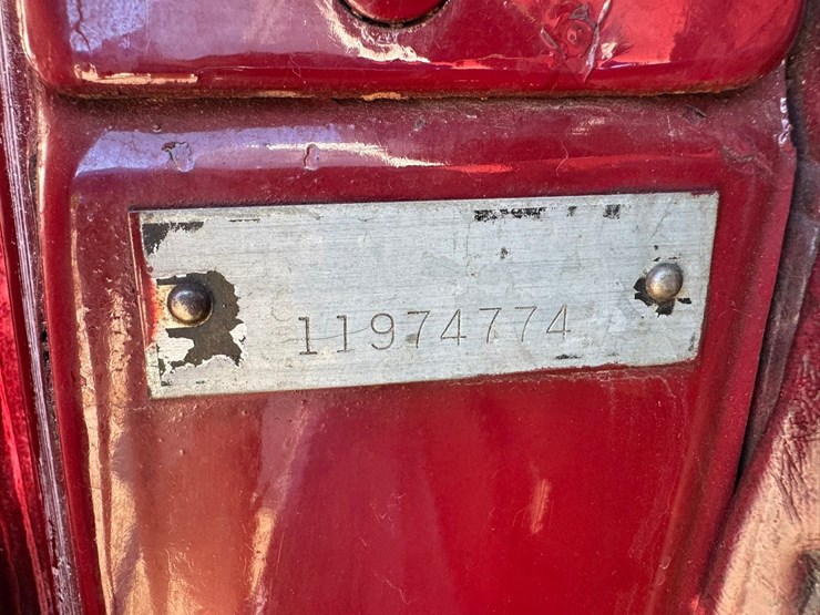 #1880-•-1947-plymouth-deluxe-convertible-image-78
