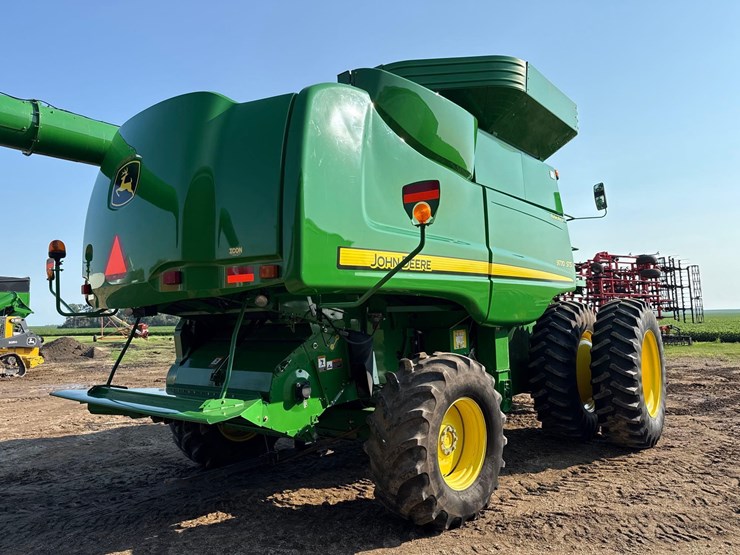 2011-john-deere-9770-sts-image-3