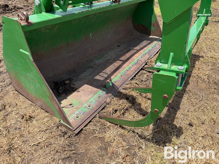 john-deere-8-image-18