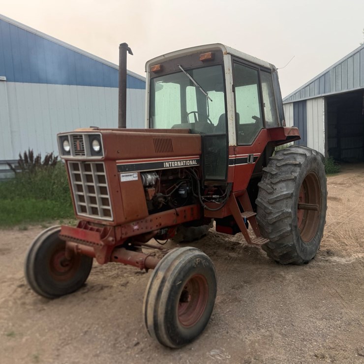 1980 INTERNATIONAL 1086