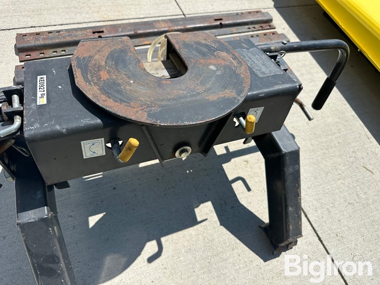 rbw-lil'-rocker-5th-wheel-trailer/camper-hitch-image-20