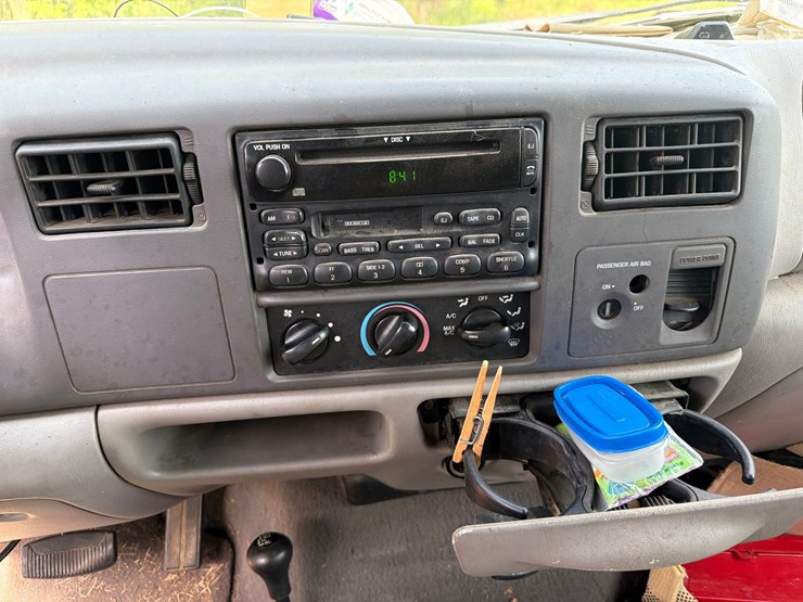 2001-ford-f250-image-32