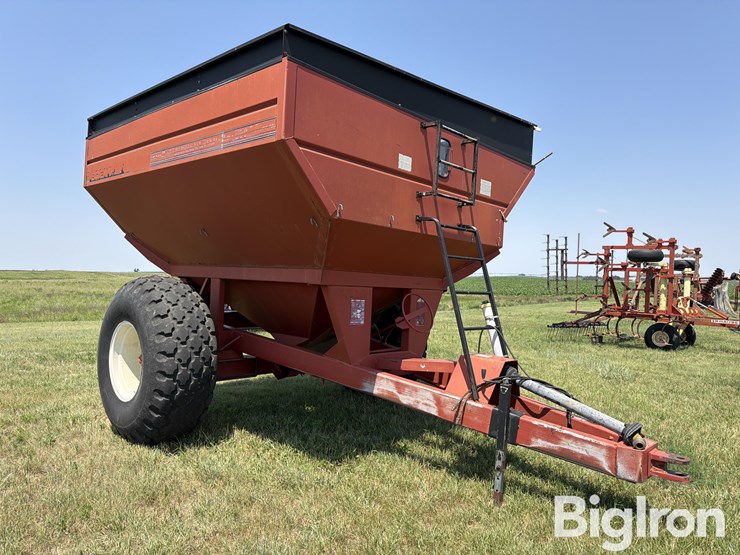 brent-gc572-grain-cart-image-3