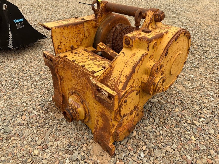 caterpillar-d6-image-1