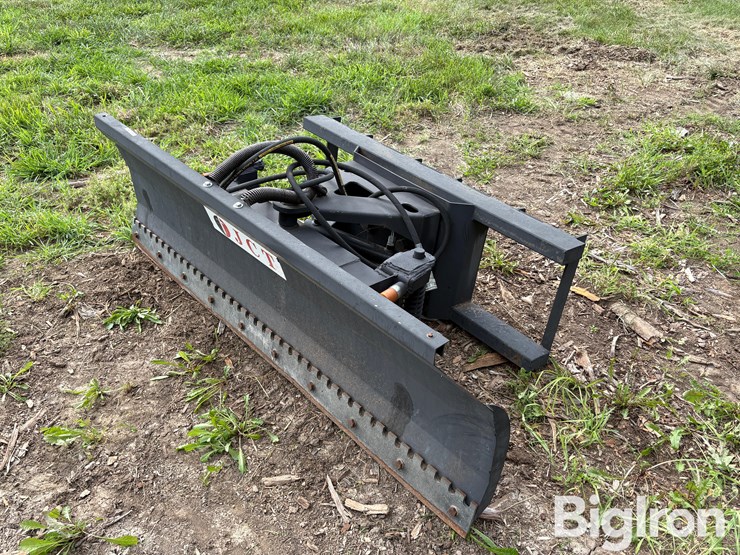 jct-skid-steer-snow-plow-blade-image-1