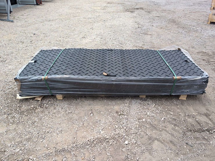 (15)-3.5'-x-8-'-heavy-duty-1/2"-thick-mats-image-1