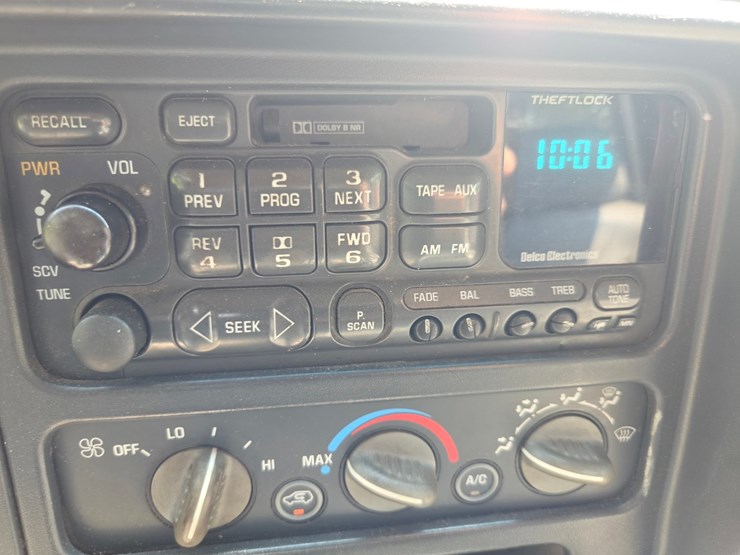 #1802-•-2000-chevrolet-image-56