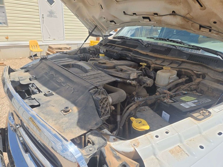 2011-ram-4500-slt-image-33