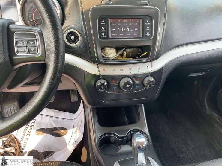 2015-dodge-journey-image-13