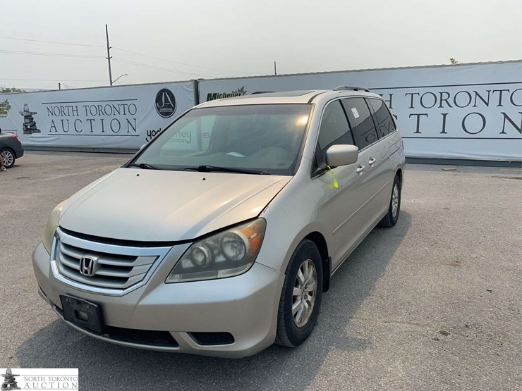 2008-honda-odyssey-image-1