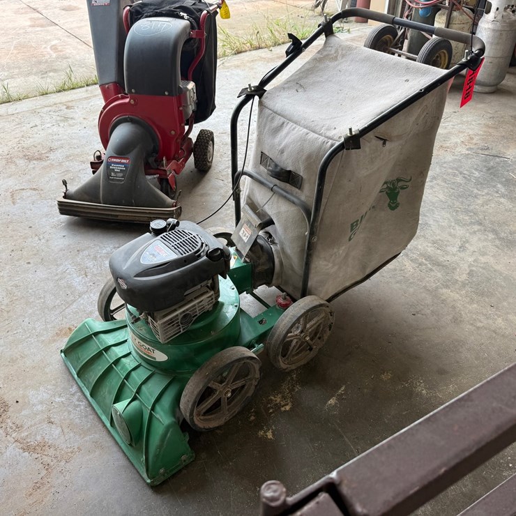 #1818 • Billy Goat KV600 Vaccum