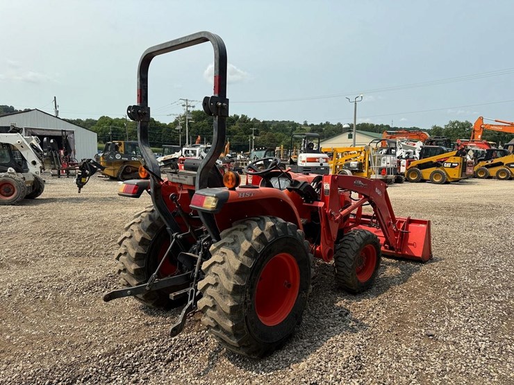 2019-kubota-l2501d-image-4
