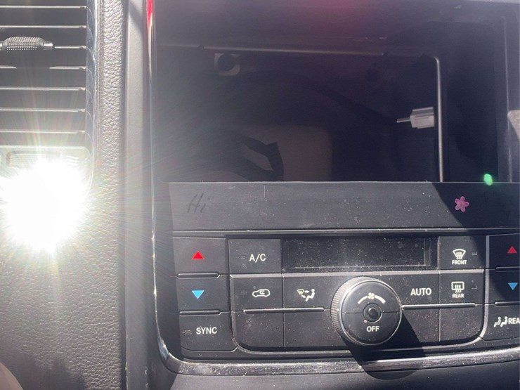 2013-dodge-durango-image-32