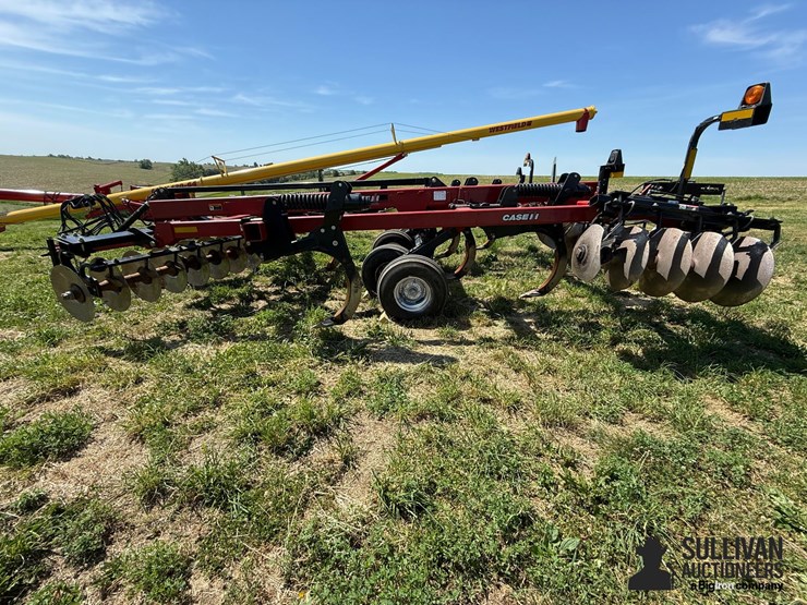 2010-case-ih-conser-till-690-image-8