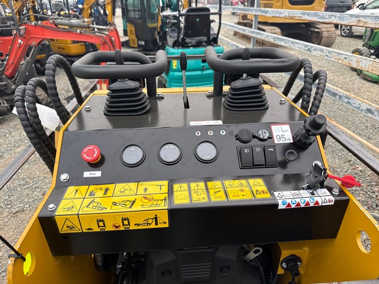 #5156-•-2026-agt-mx-crt23-mini-skid-steer-image-19