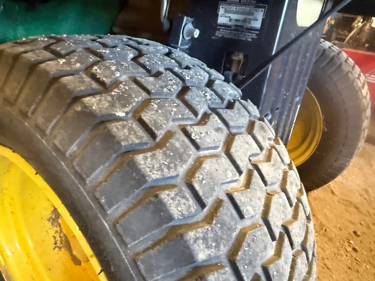 john-deere-145-image-19