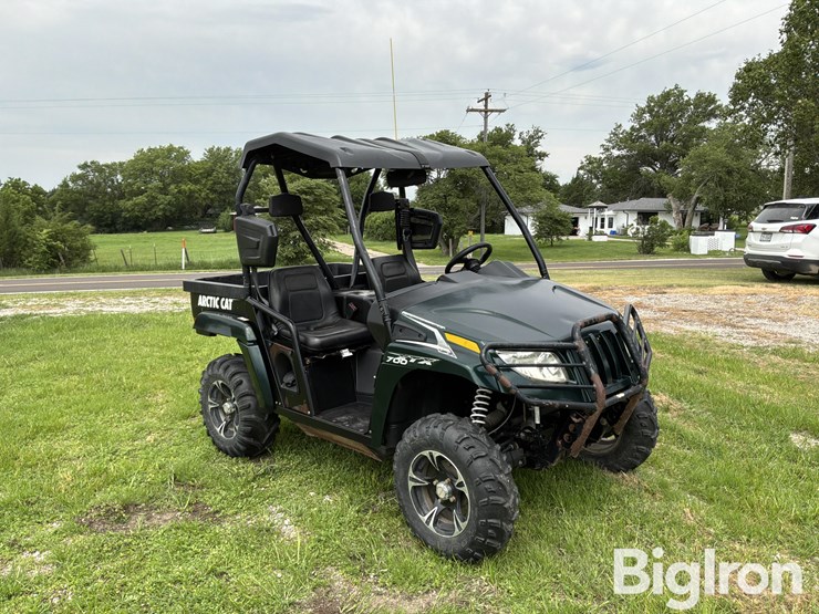 2013-arctic-cat-700-image-3