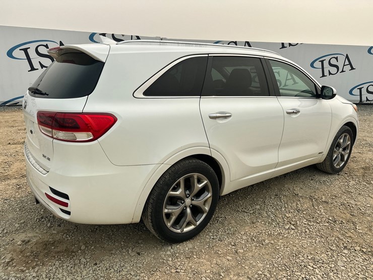 2016-kia-sorento-sx-image-5