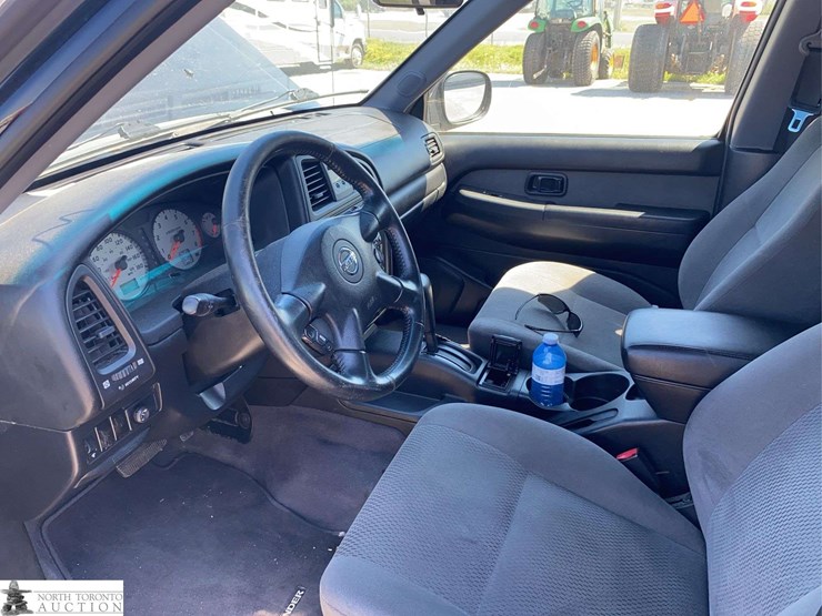 2004-nissan-pathfinder-image-14