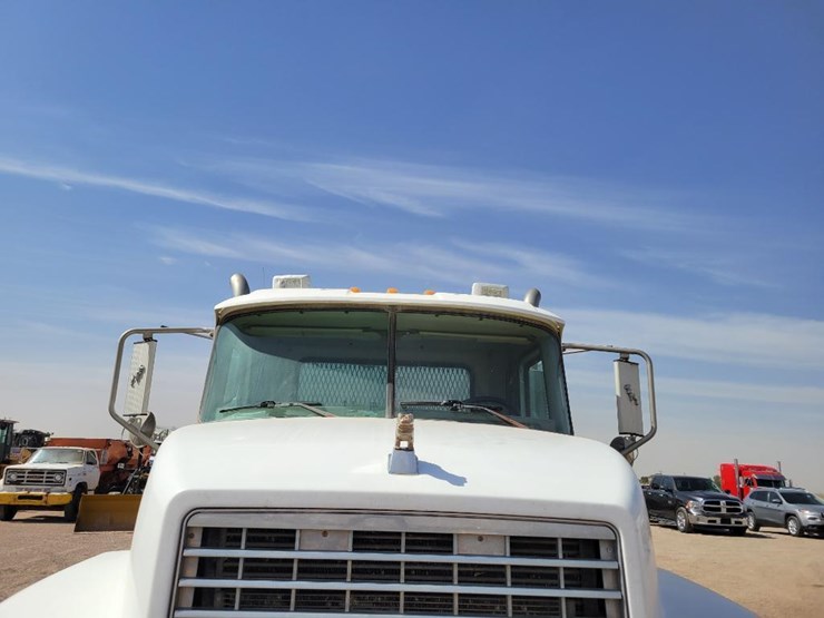 2007-mack-chn613-image-10